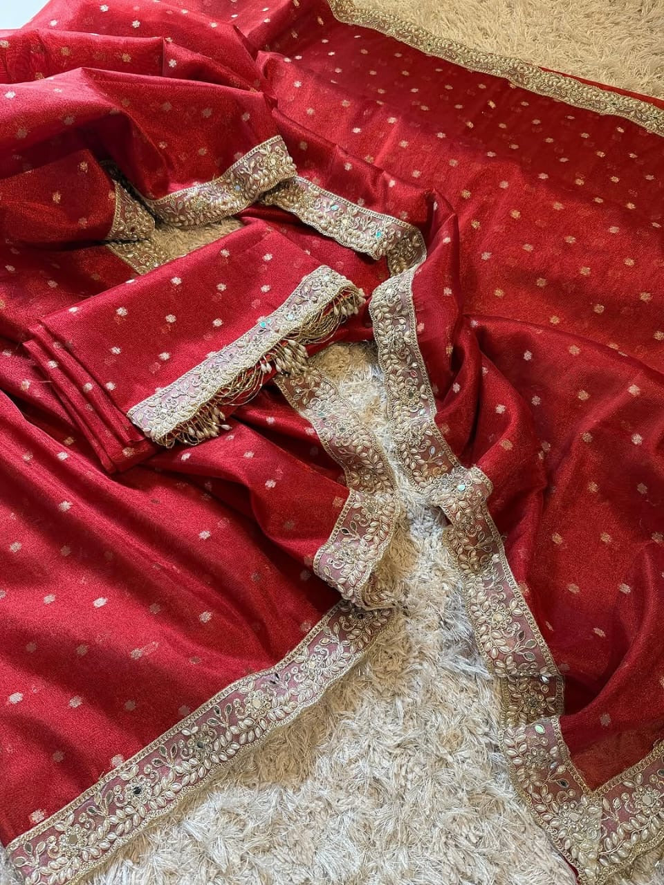 Rubaai Banarasi Silk Saree